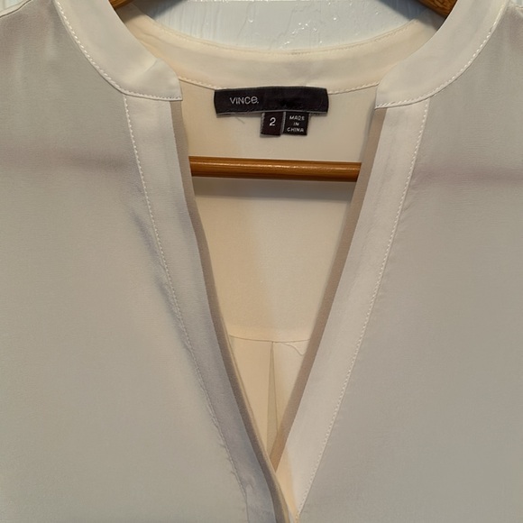 Vince silk blouse size 2 - Picture 2 of 4